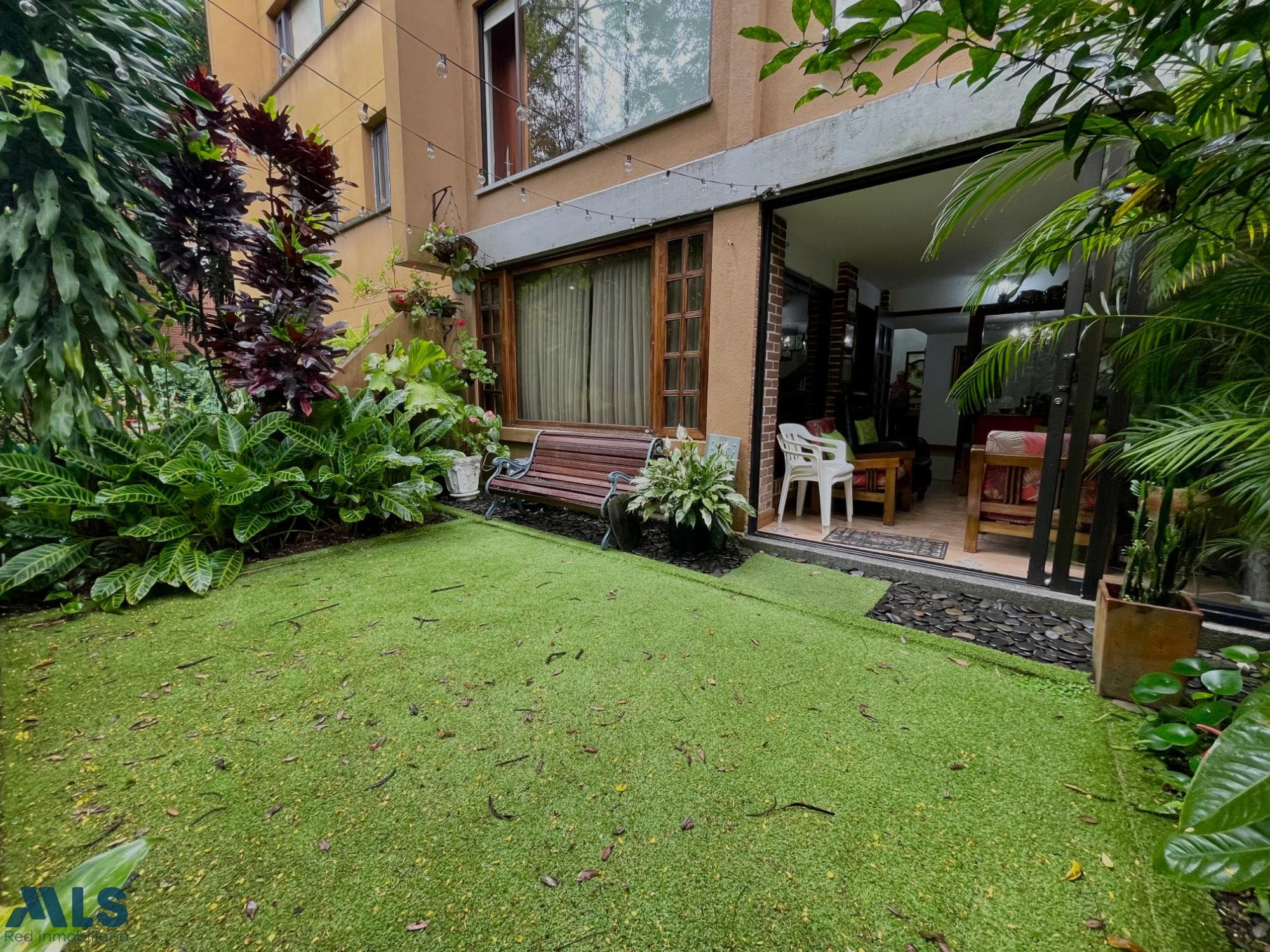 Apartamento en venta en La Frontera, Aburra Sur, Envigado — foto 1 de 37