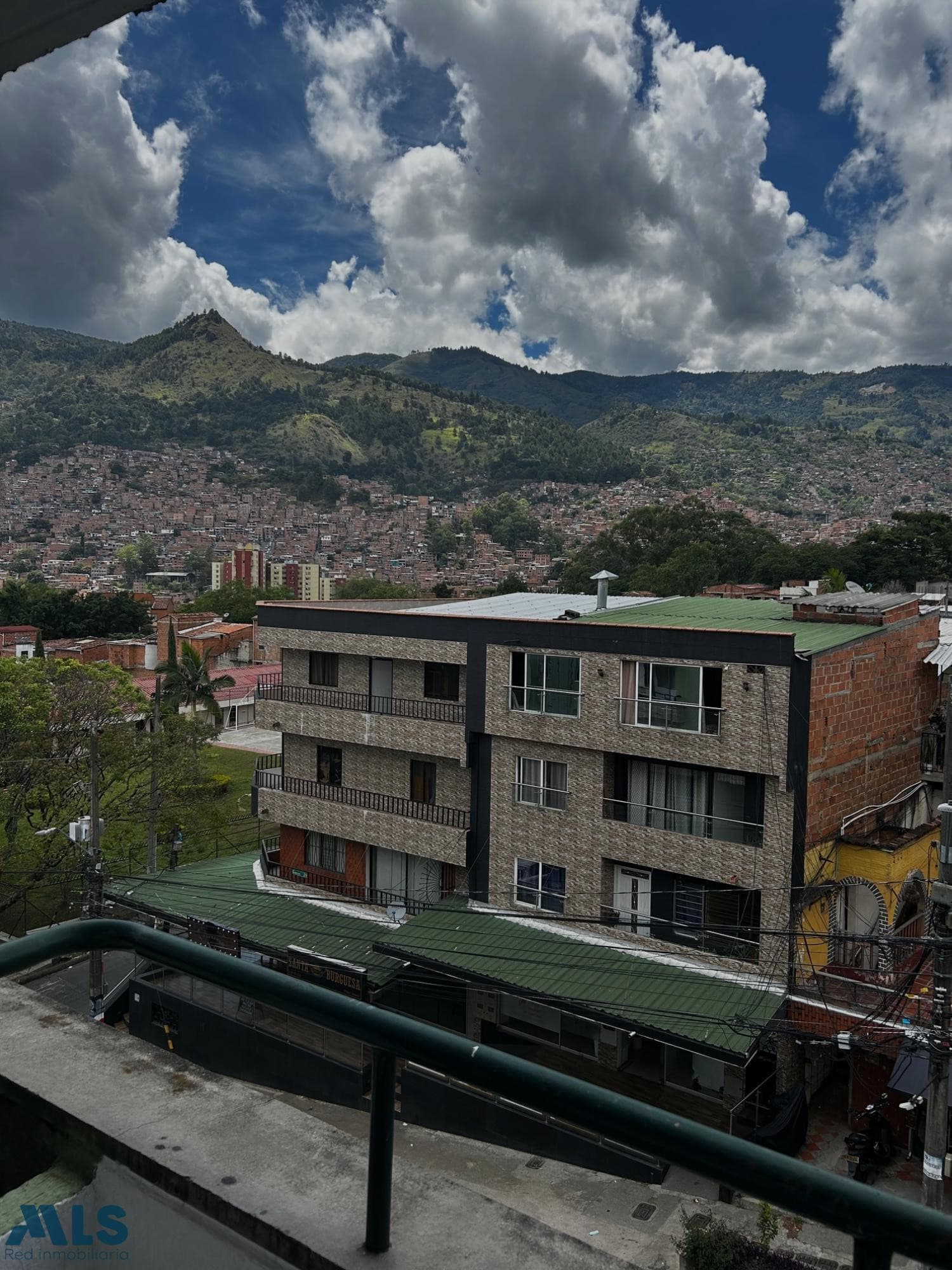 Apartamento en venta en Buenos Aires, Centro, Medellín — foto 1 de 14