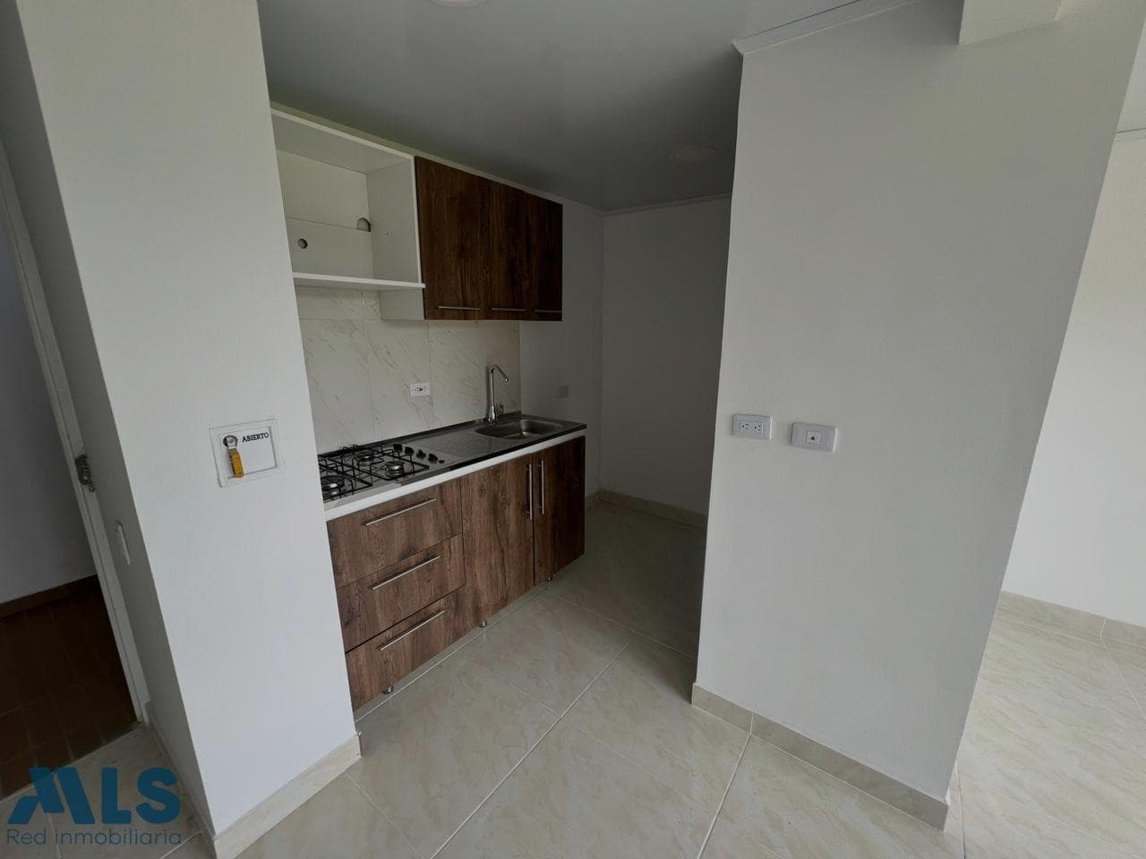 Apartamento en venta en V. Primavera, Aburra Sur, Caldas — foto 1 de 10