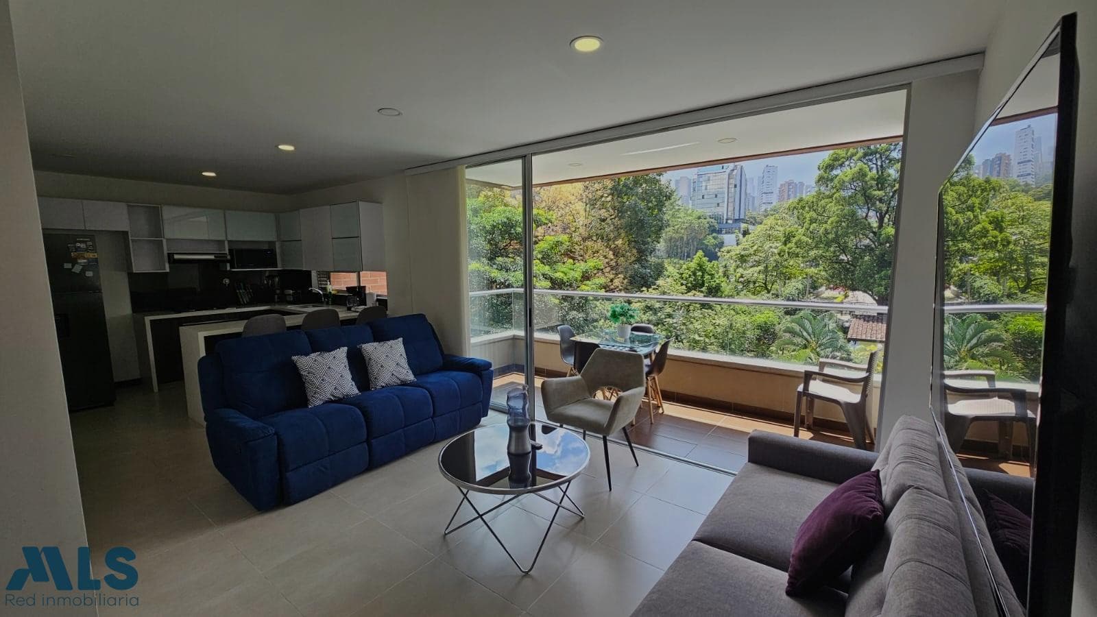 Apartamento en venta en Santa Maria De Los Angeles, Poblado, Medellín — foto 1 de 12