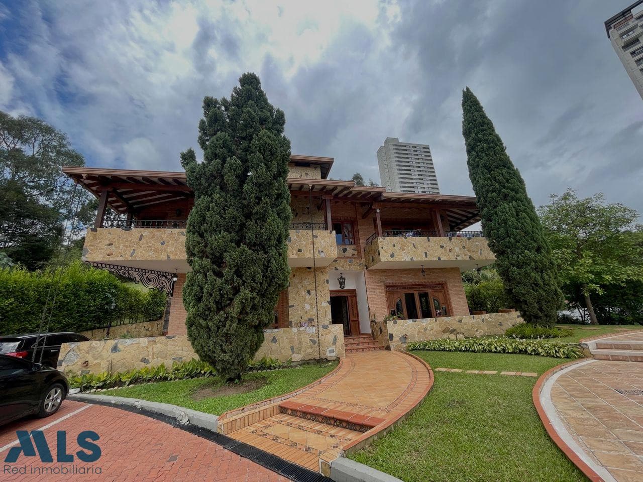 Casa en venta en V. Las Lomitas, Aburra Sur, Sabaneta — foto 1 de 36