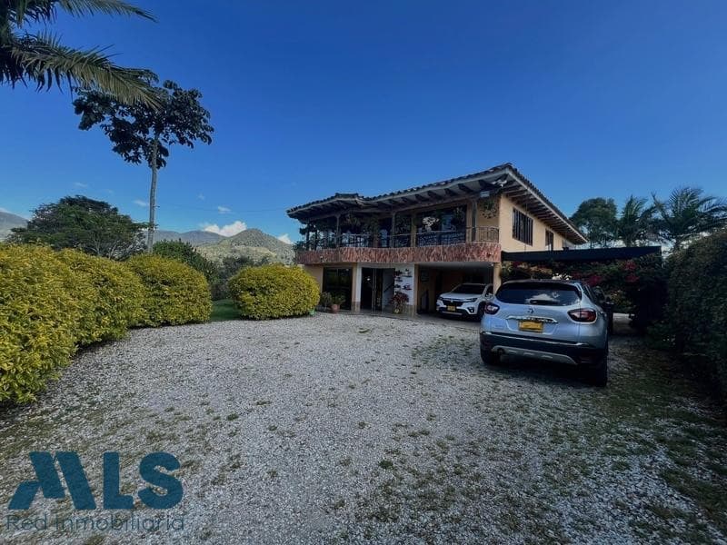 Finca Recreativa en venta en V. Santa Teresa, Oriente Antioqueño, Rionegro — foto 1 de 25