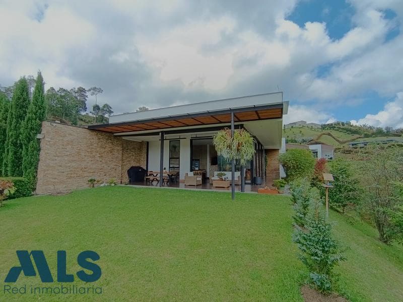 Casa en venta en Pantanillo, Oriente Antioqueño, El Retiro — foto 1 de 38