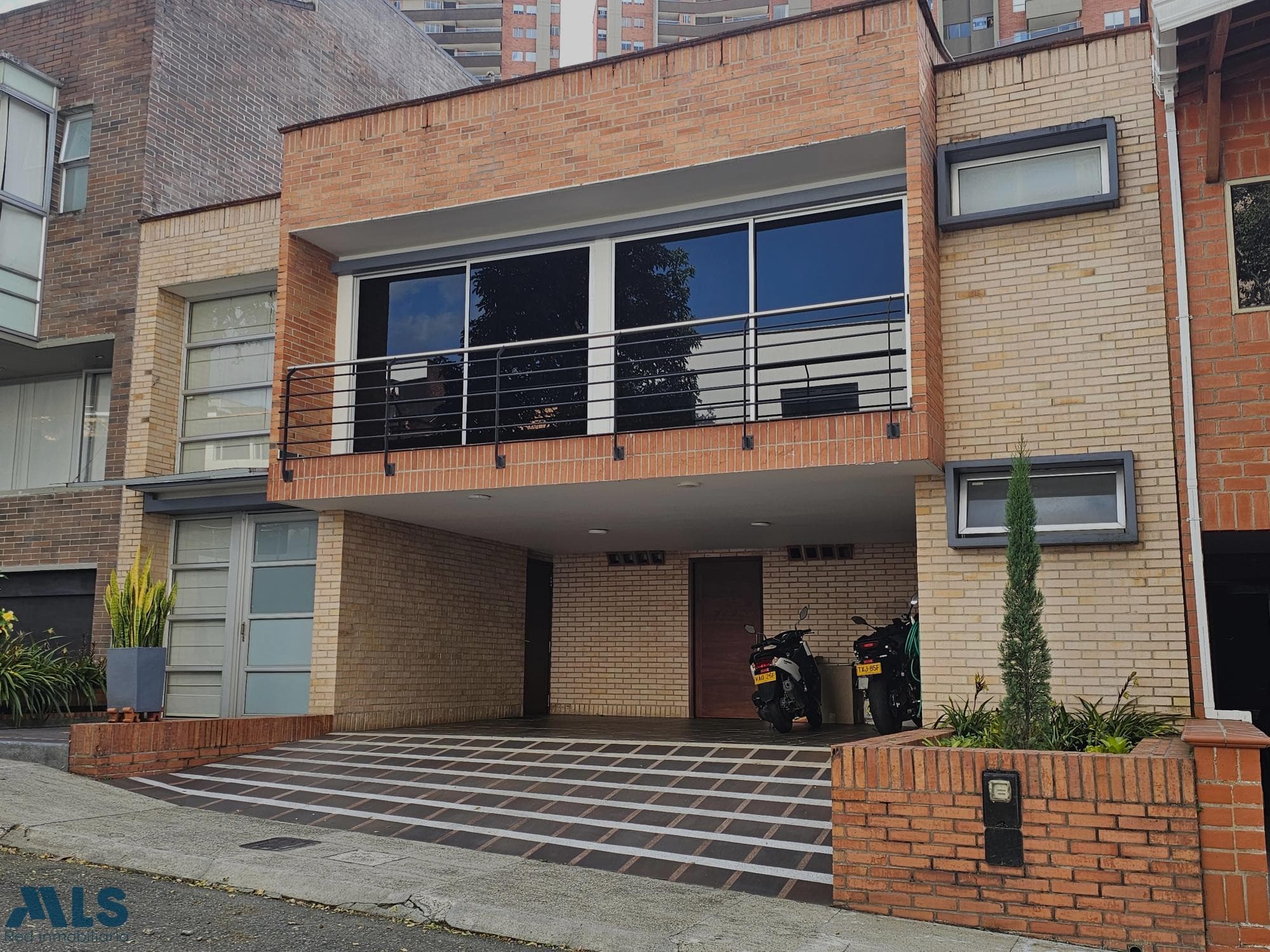 Casa en venta en Loma De San Jose, Aburra Sur, Sabaneta — foto 1 de 29