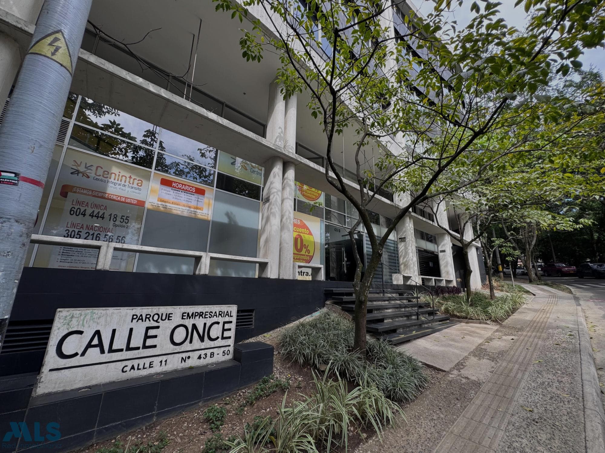 Oficina en venta en Manila, Poblado, Medellín — foto 1 de 12