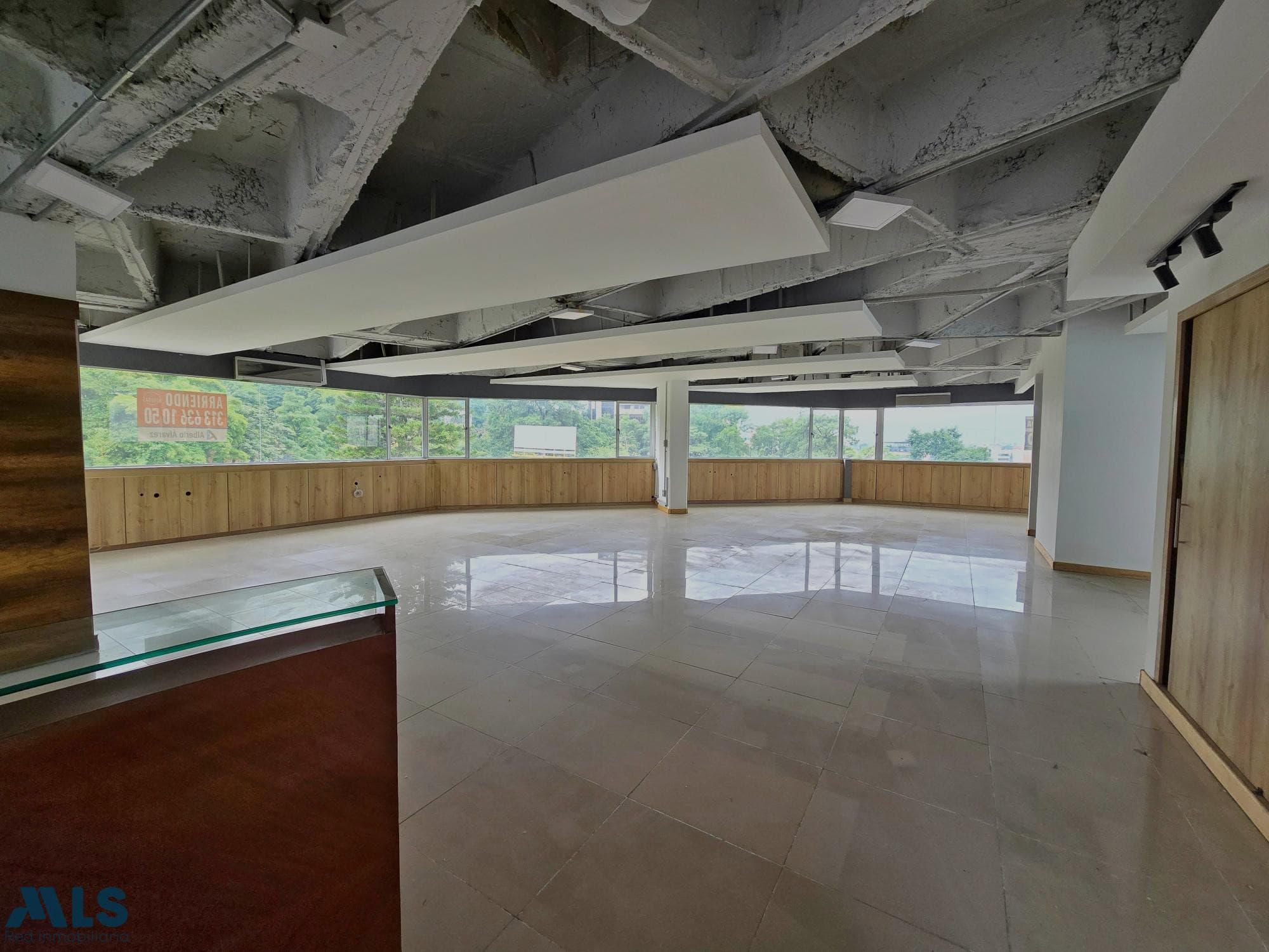 Oficina en venta en Manila, Poblado, Medellín — foto 1 de 18