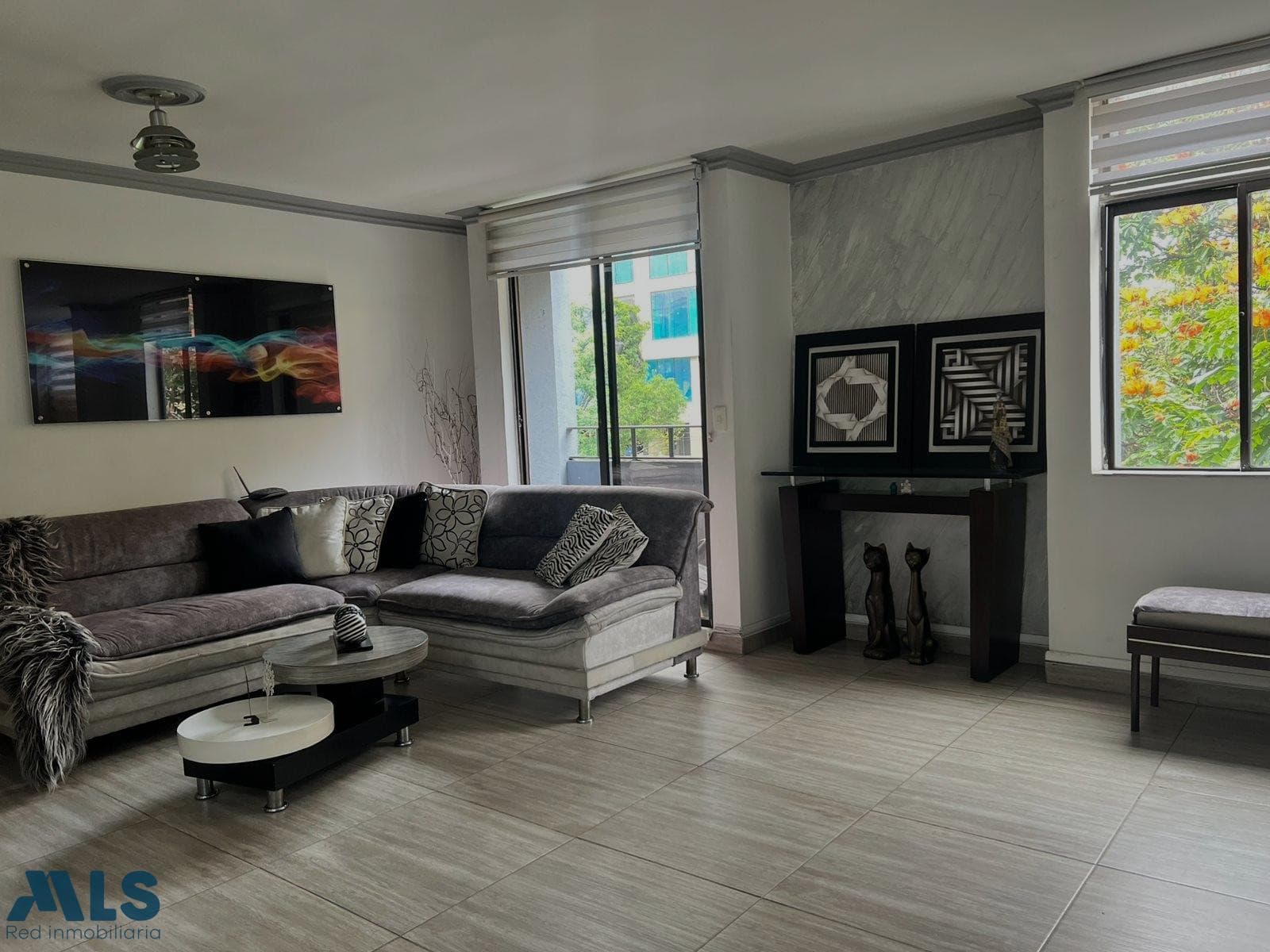 Apartamento en venta en Calasanz, Occidente, Medellín — foto 1 de 28