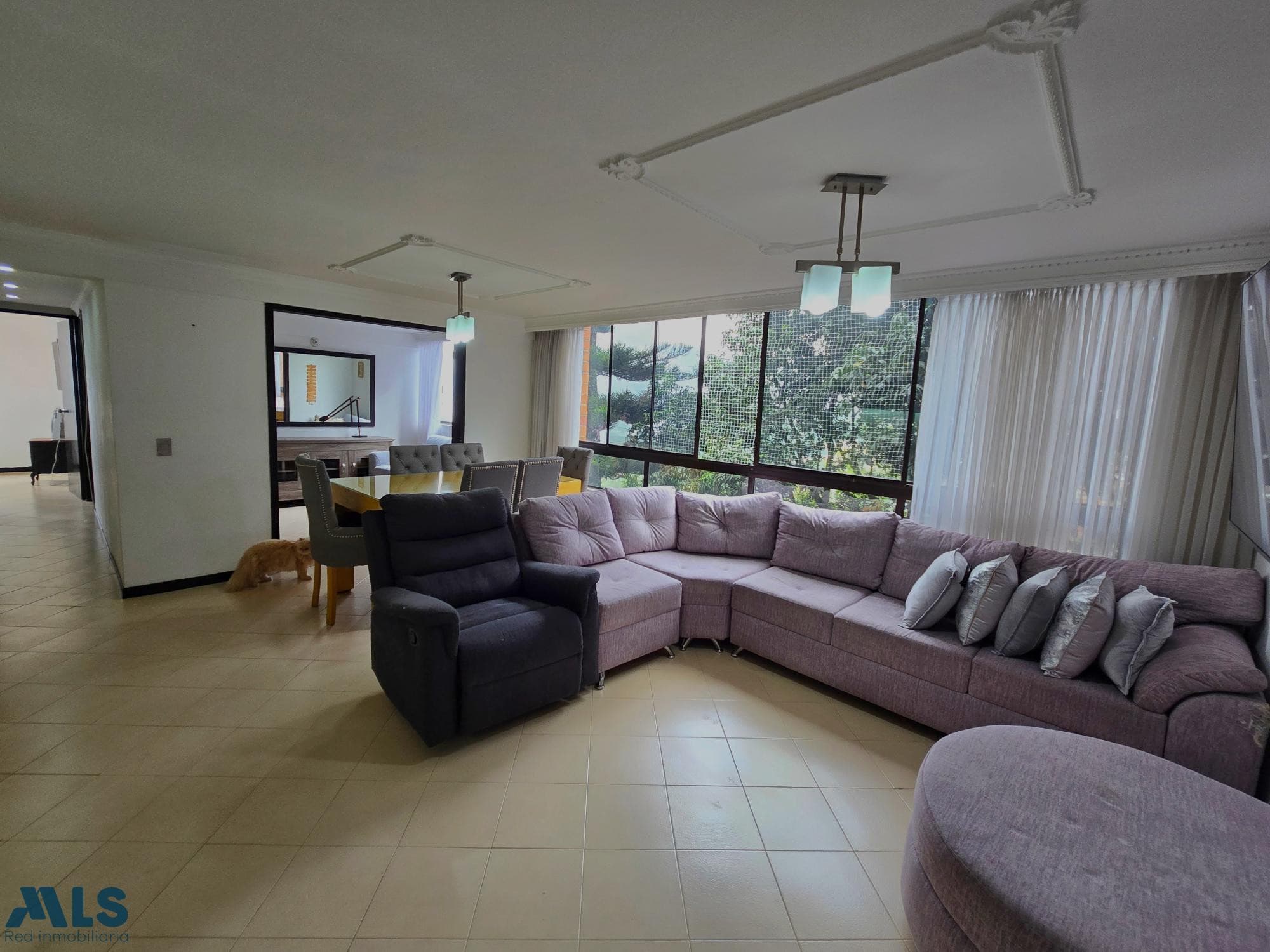 Apartamento en venta en Loma Del Indio, Poblado, Medellín — foto 1 de 12