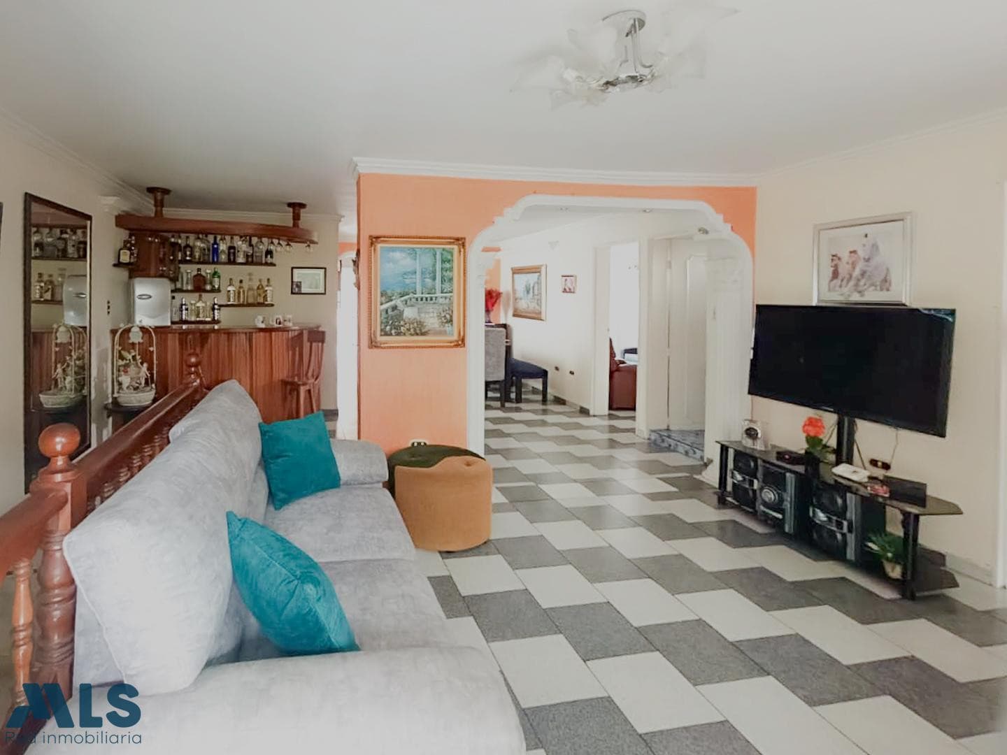 Casa en venta en La América, Occidente, Medellín — foto 1 de 20
