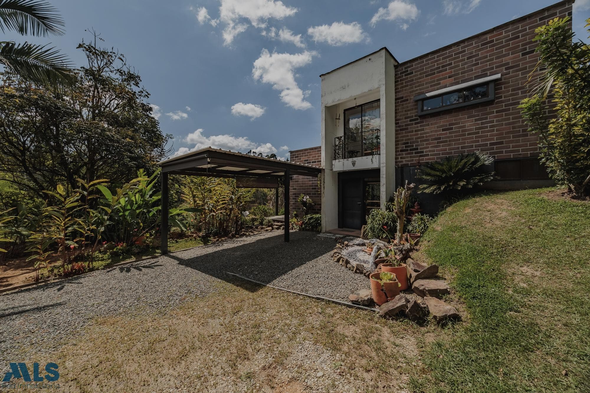 Finca Recreativa en venta en V. La Clarita, Oriente Antioqueño, Guarne — foto 1 de 66