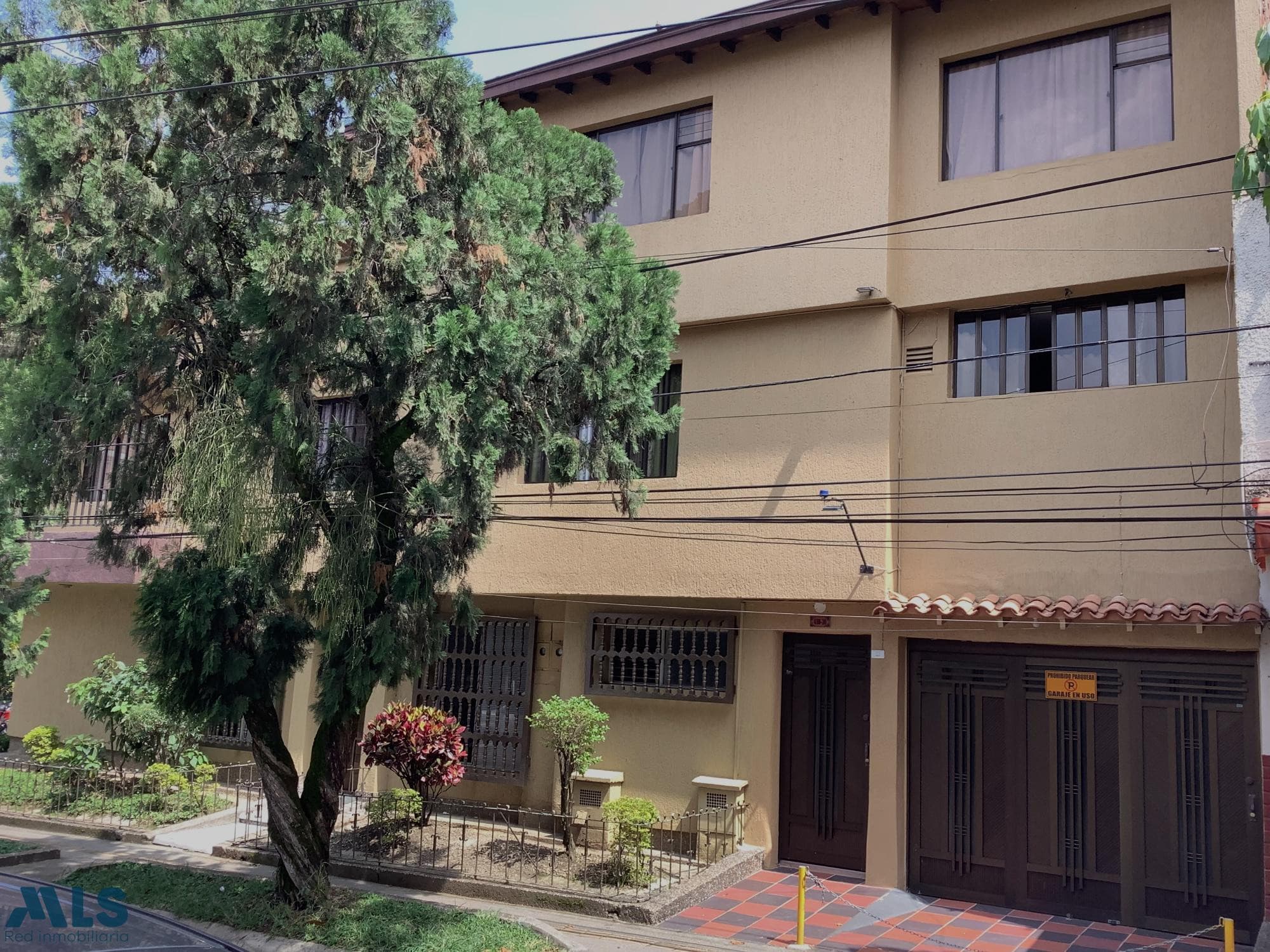 Casa en venta en Zona Centro, Aburra Sur, Envigado — foto 1 de 25