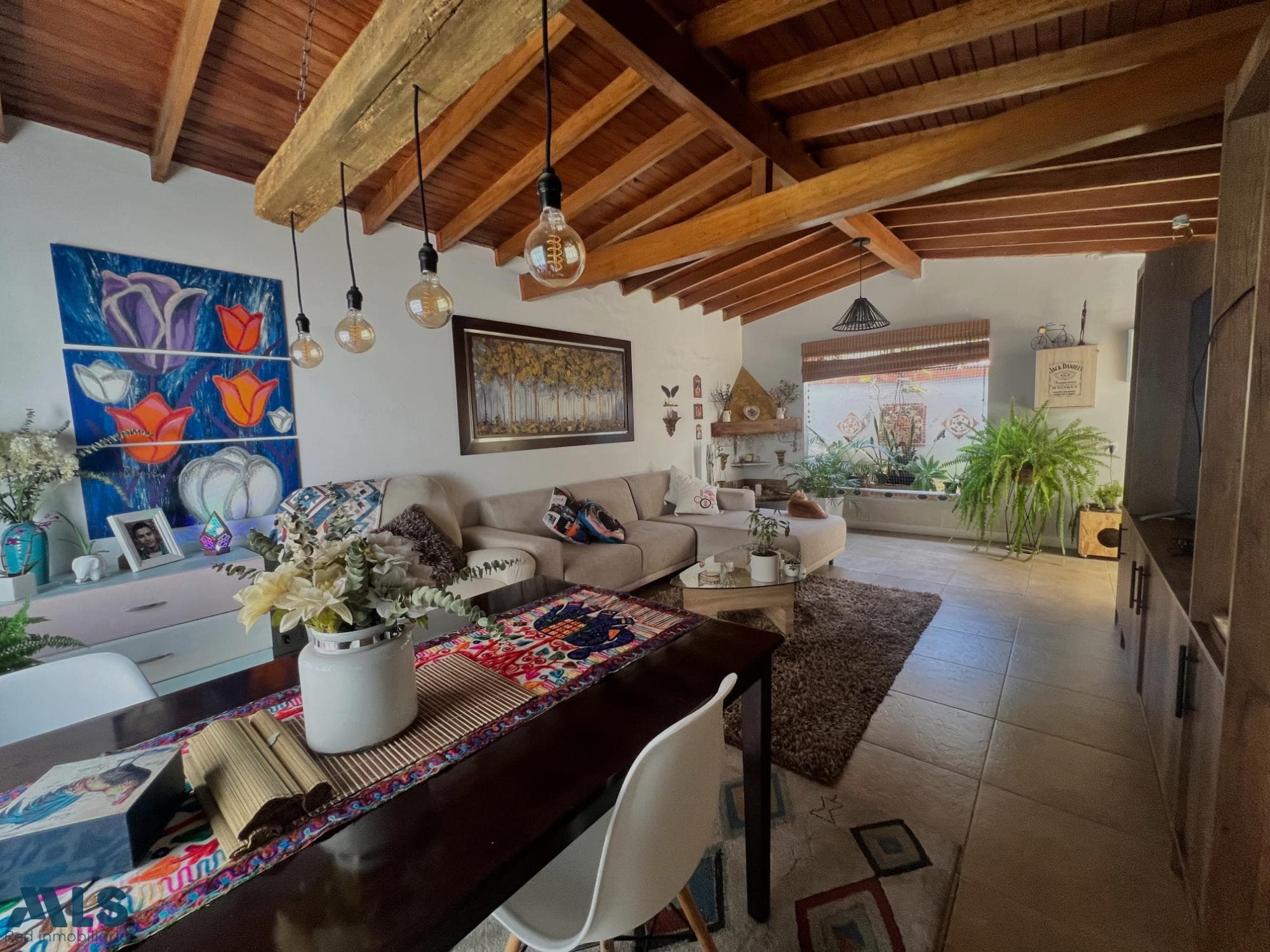 Casa en venta en Estadio, Laureles, Medellín — foto 1 de 24