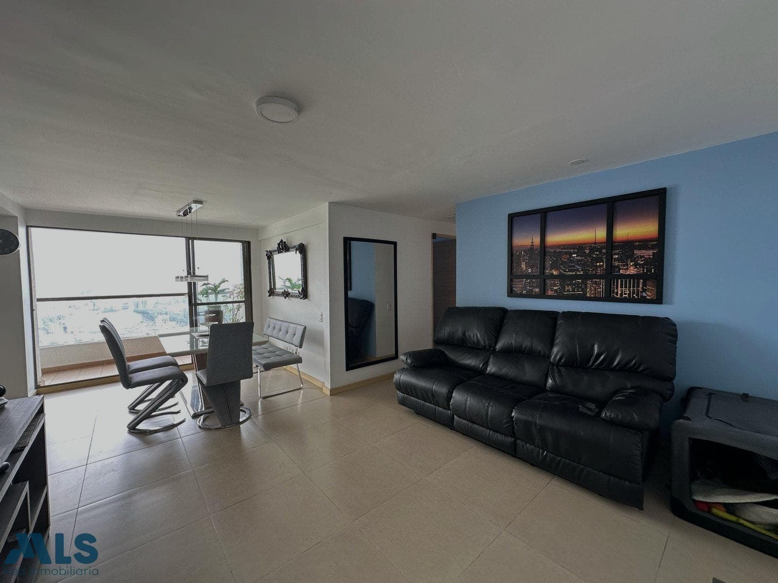 Apartamento en venta en V. Pan De Azúcar, Aburra Sur, Sabaneta — foto 1 de 9