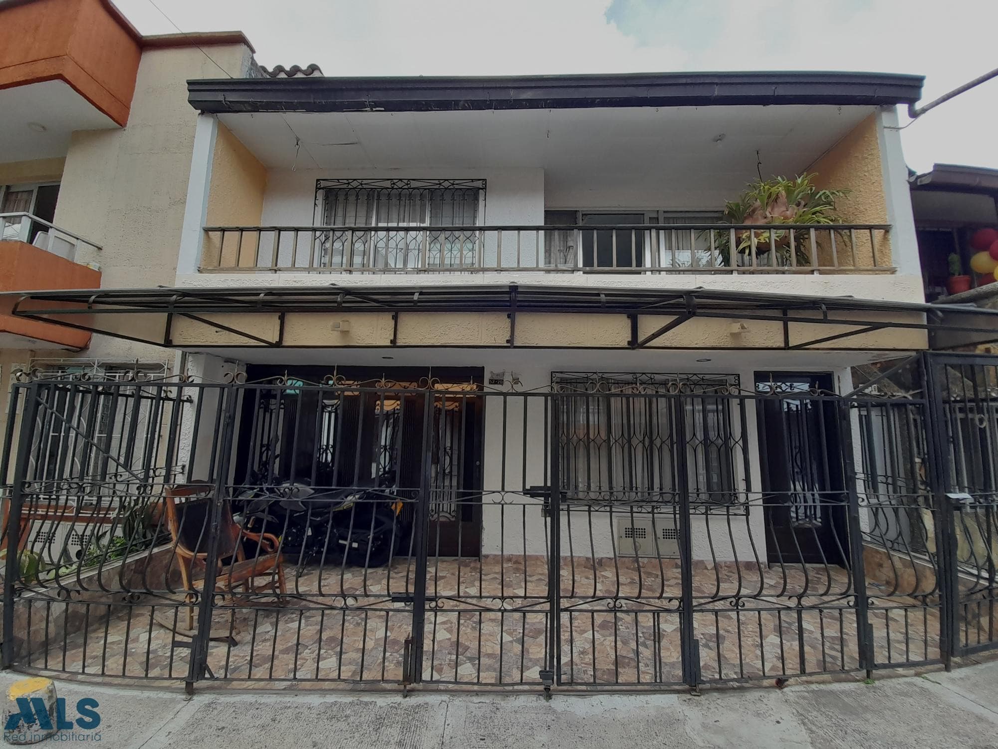 Casa en venta en Belén Guayabal, Medellín — foto 1 de 23
