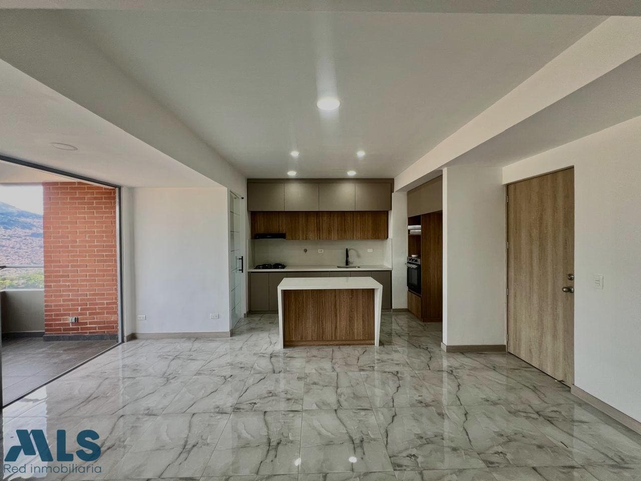 Apartamento en venta en Amazonía, Norte, Bello — foto 1 de 17