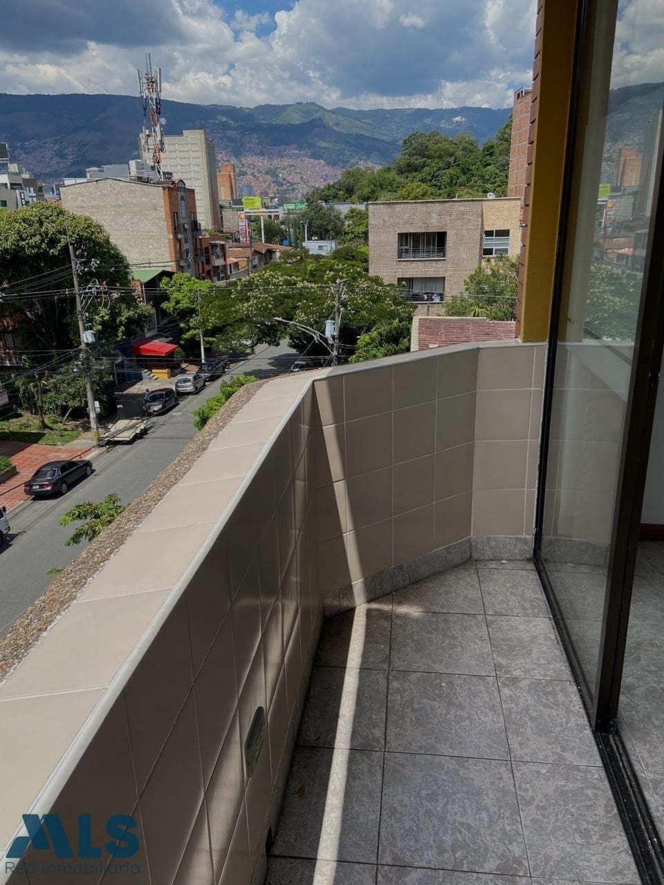 Apartamento en venta en San Joaquín, Laureles, Medellín — foto 1 de 11
