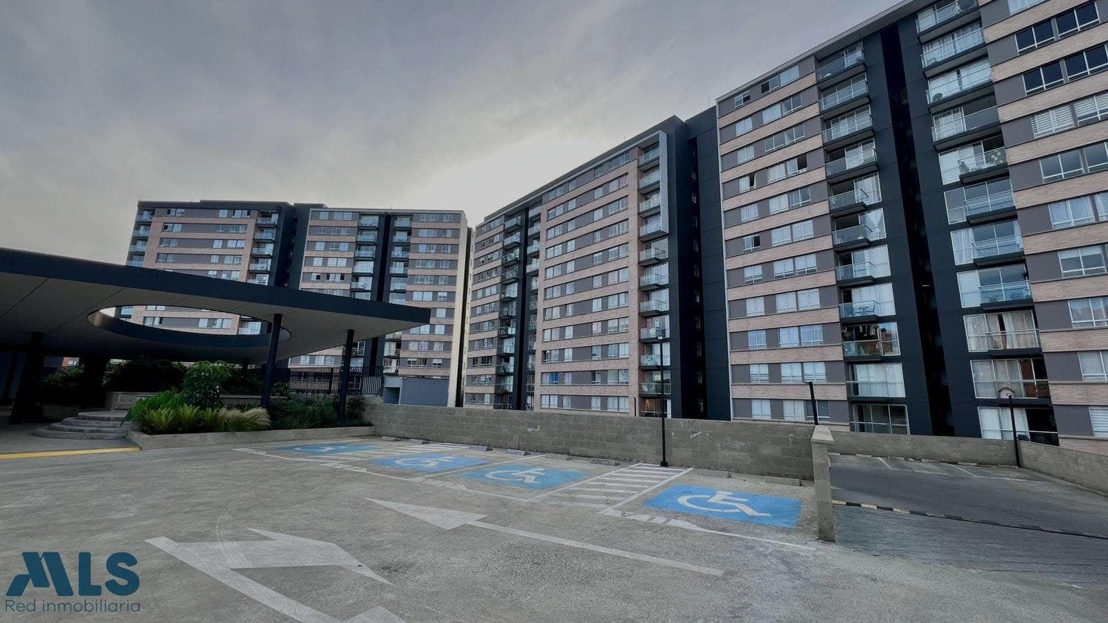 Apartamento en venta en V. Fontibon, Oriente Antioqueño, Rionegro — foto 1 de 12