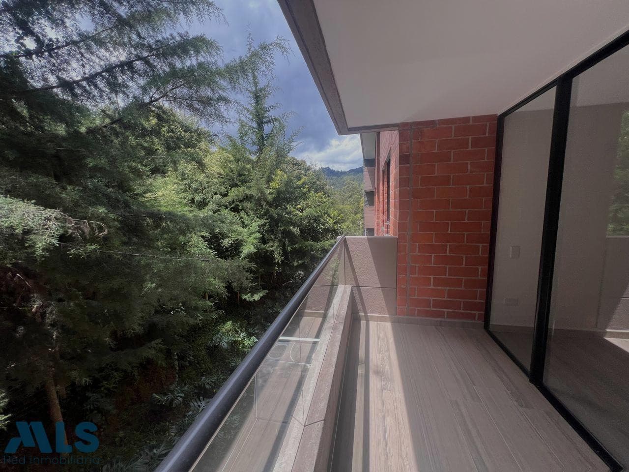 Apartamento en venta en Puro Cuero, Oriente Antioqueño, El Retiro — foto 1 de 11