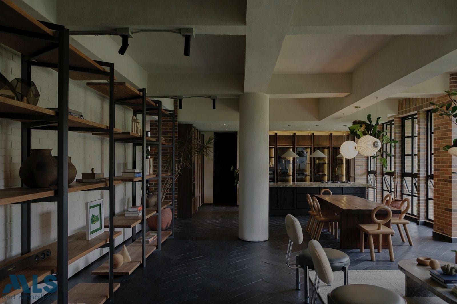 Apartamento en venta en El Campestre, Poblado, Medellín — foto 1 de 26