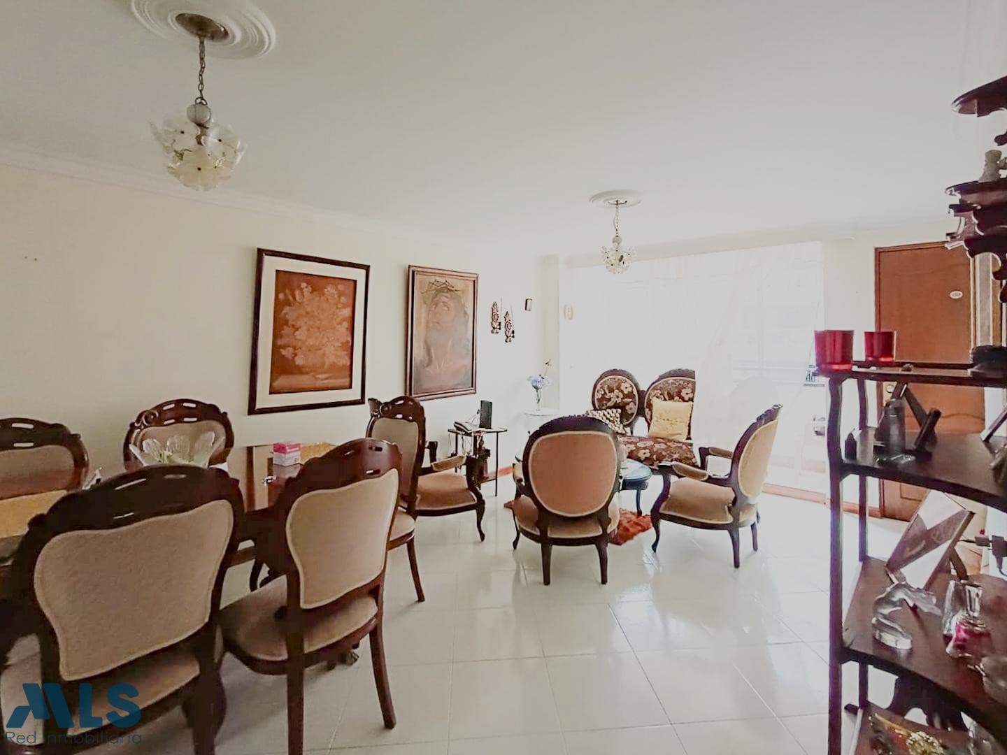 Apartamento en venta en La Castellana, Laureles, Medellín — foto 1 de 19