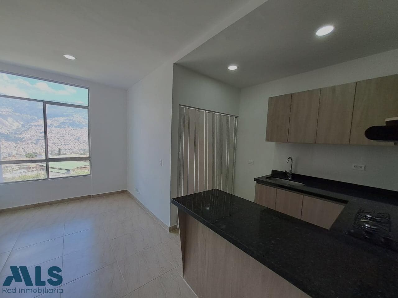 Apartamento en venta en Amazonía, Norte, Bello — foto 1 de 14