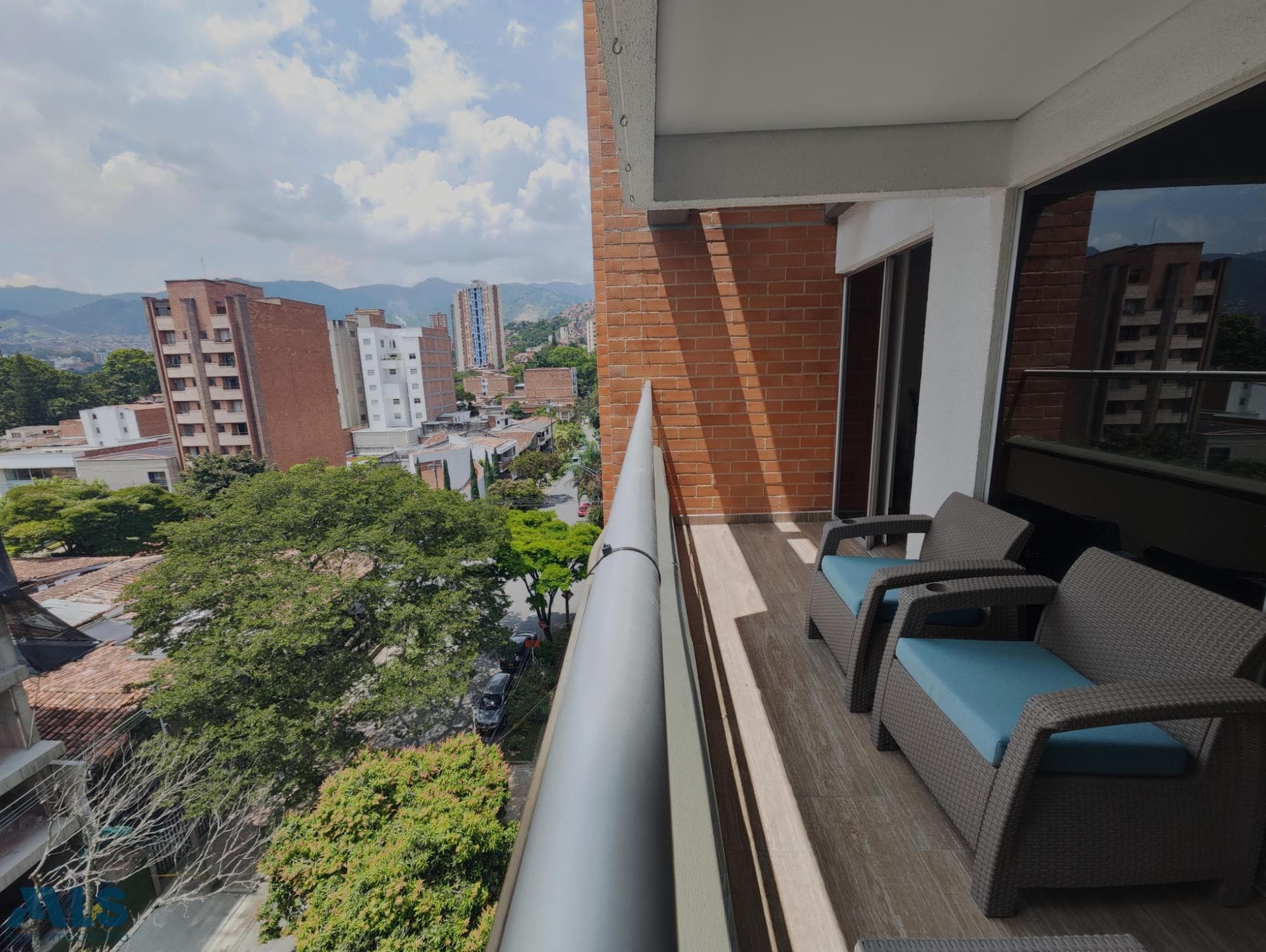 Apartamento en venta en Calasanz, Occidente, Medellín — foto 1 de 12