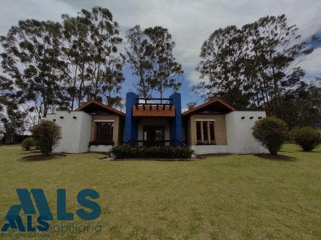 Casa en venta en V. Vilachuaga, Oriente Antioqueño, Rionegro — foto 1 de 24
