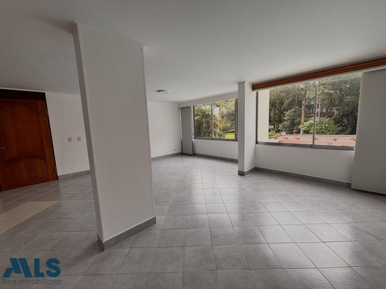 Apartamento en venta en Patio Bonito, Poblado, Medellín — foto 1 de 23