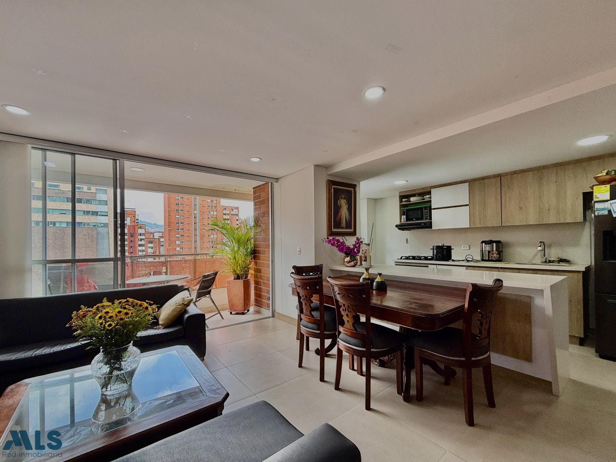 Apartamento en venta en Nogal, Laureles, Medellín — foto 1 de 29