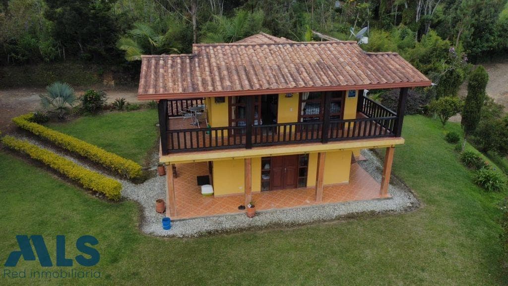 Finca Recreativa en venta en Chaparral, Oriente Antioqueño, San Vicente — foto 1 de 19