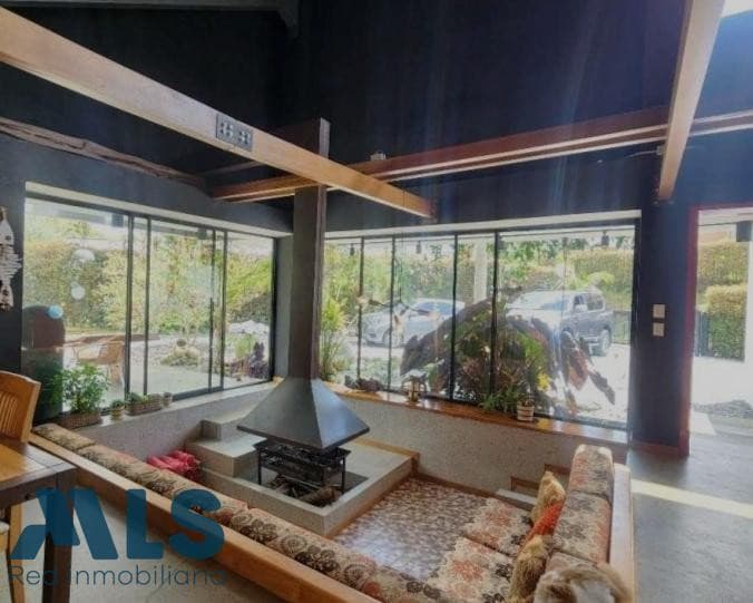 Casa en venta en Loma Del Escobero, Aburra Sur, Envigado — foto 1 de 15