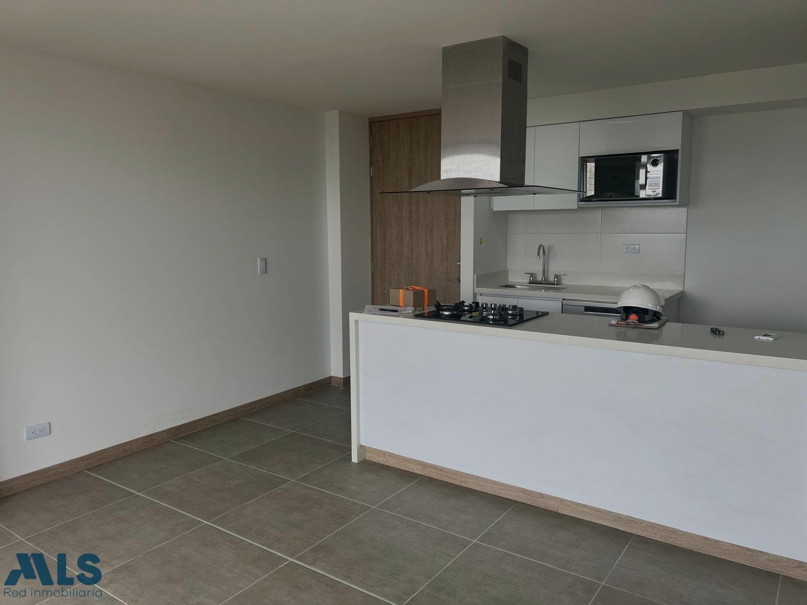 Apartamento en venta en Urbano, Oriente Antioqueño, Marinilla — foto 1 de 20