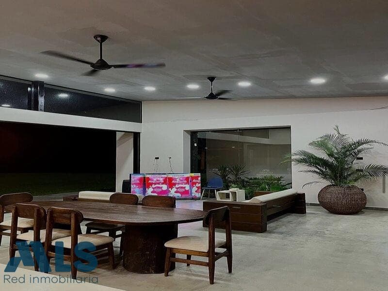 Lote Residencial en venta en Parcelas California, Otras Zonas, Puerto Triunfo — foto 1 de 18
