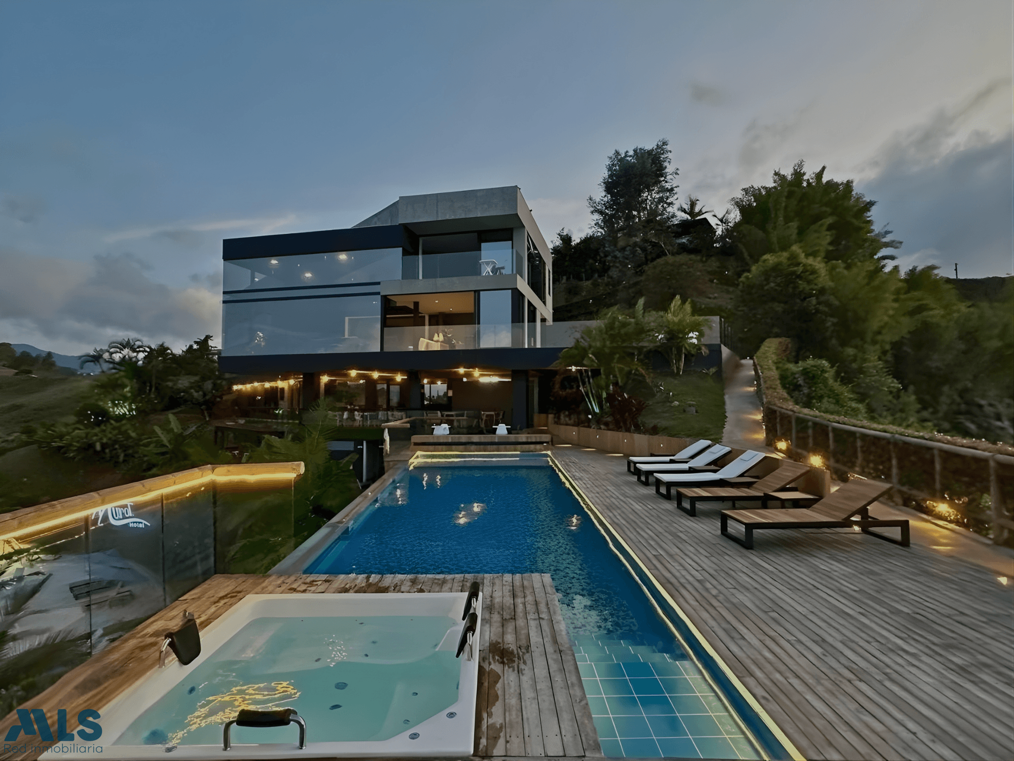 Finca Recreativa en venta en Guamito, Oriente Antioqueño, El Peñol — foto 1 de 16