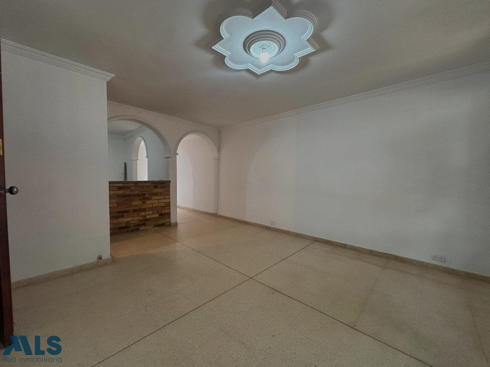 Apartamento en venta en El Portal, Aburra Sur, Envigado — foto 1 de 19