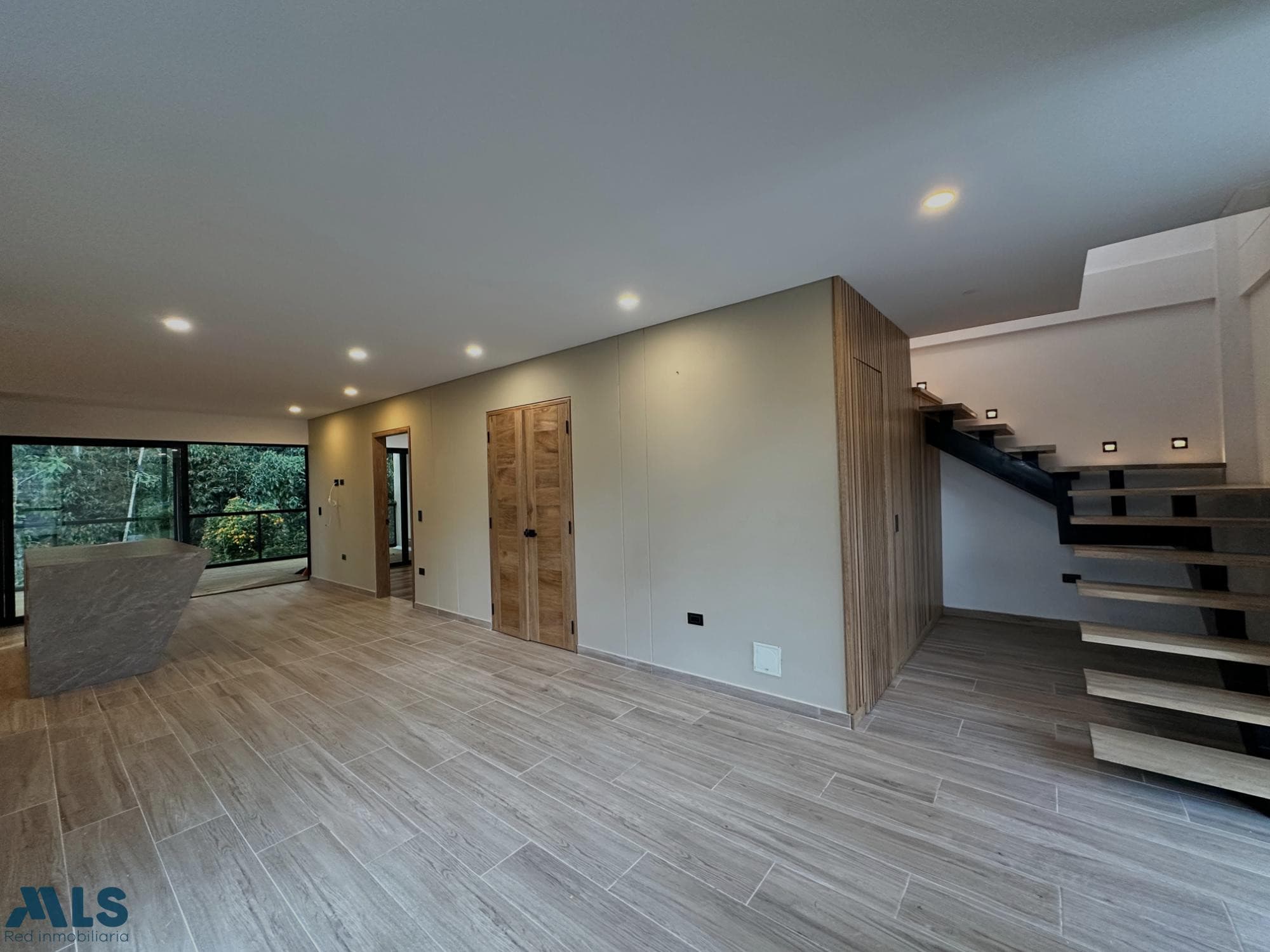 Casa en venta en V. Galicia, Oriente Antioqueño, Rionegro — foto 1 de 32