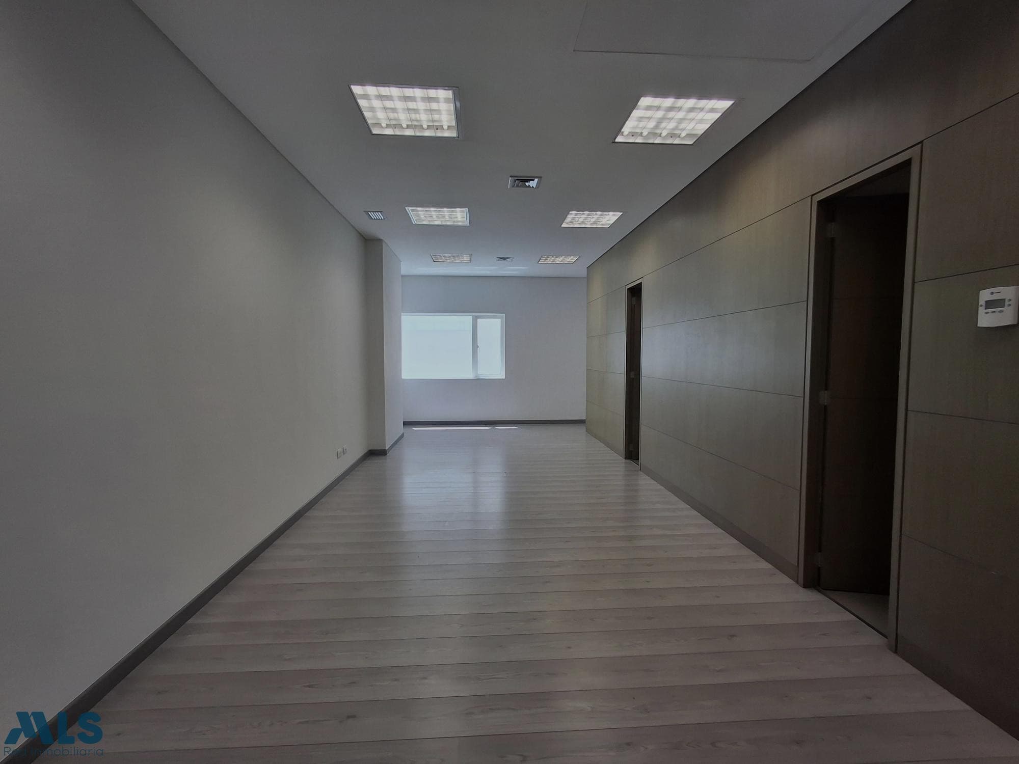 Oficina en venta en Ciudad Del Rio, Poblado, Medellín — foto 1 de 15