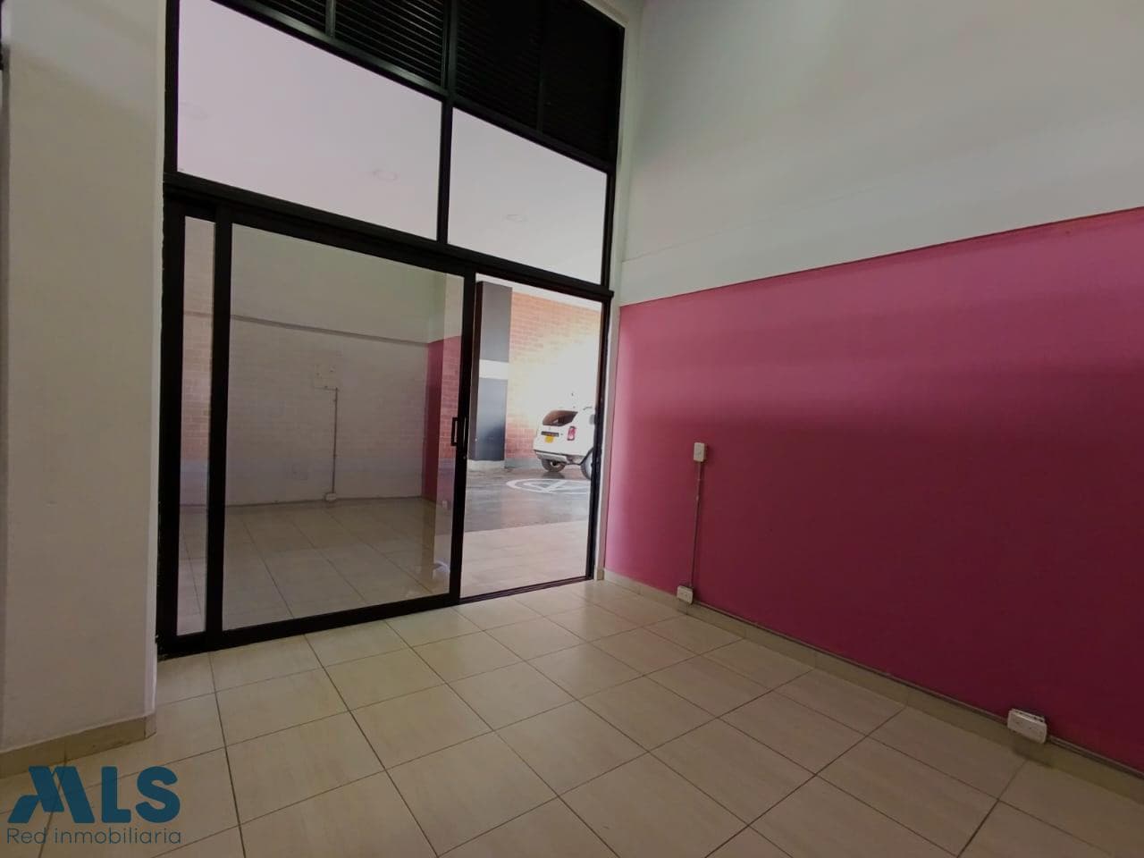 Local Comercial en venta en Rosales, Belén Guayabal, Medellín — foto 1 de 9