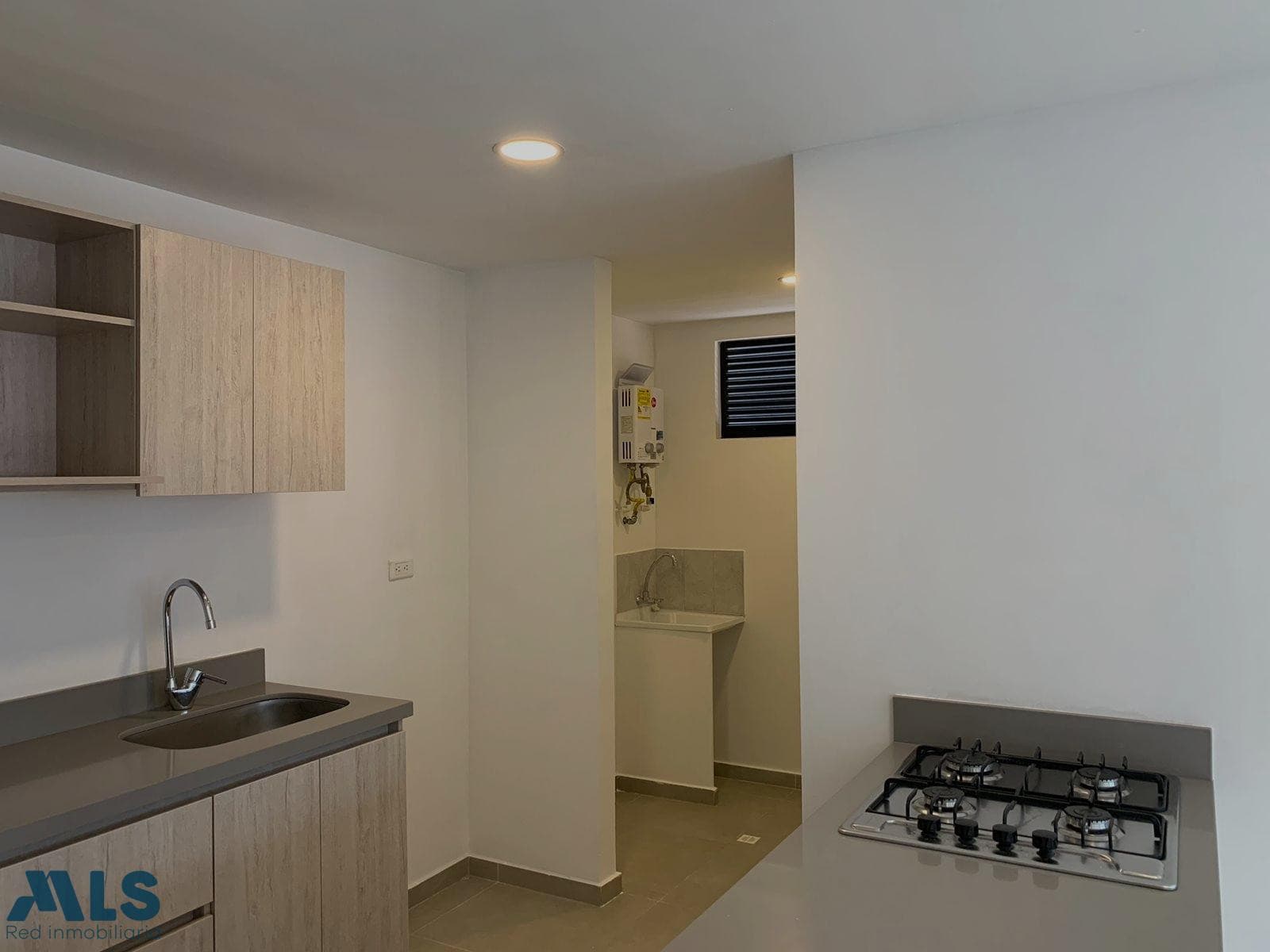 Apartamento en venta en Vegas De La Cabaña, Norte, Bello — foto 1 de 19