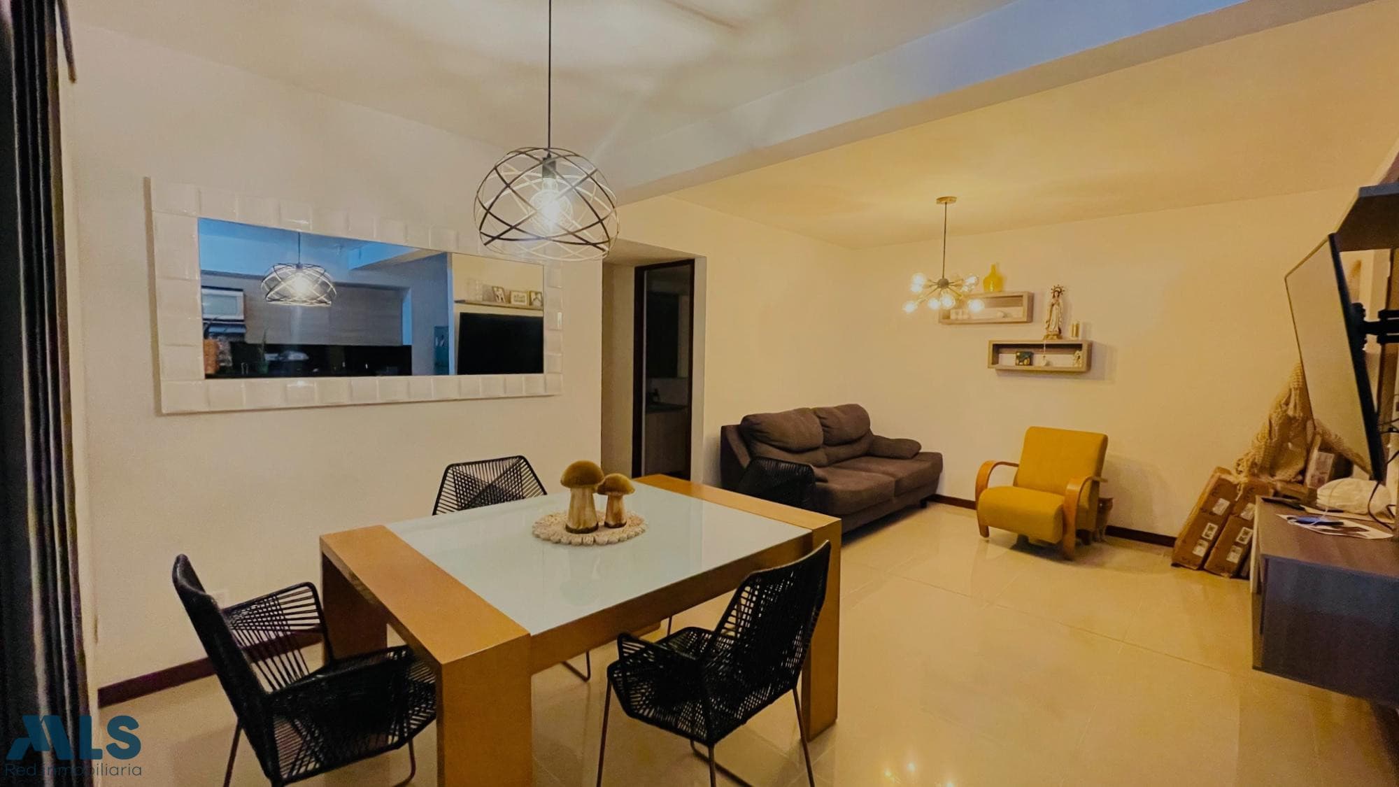Apartamento en venta en Calasanz Parte Alta, Occidente, Medellín — foto 1 de 21
