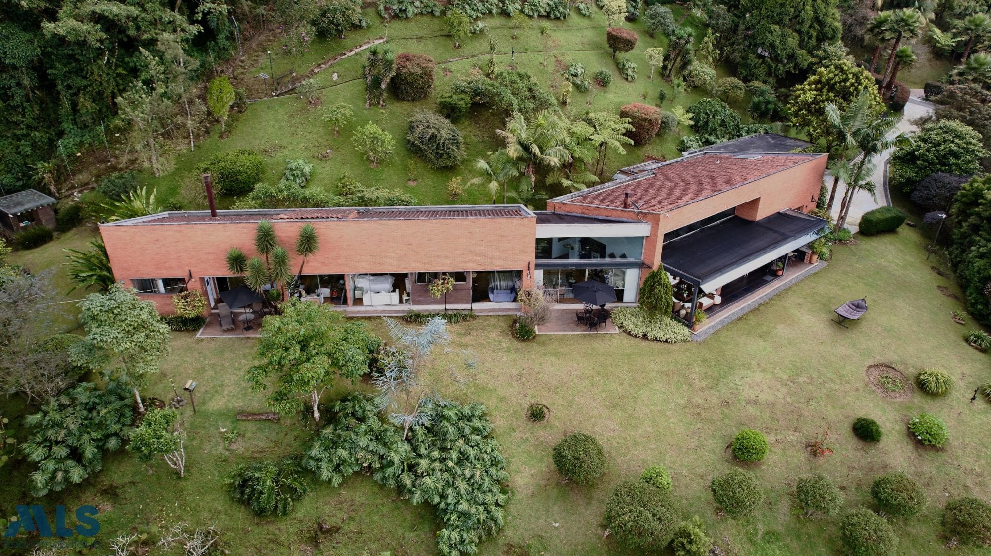 Casa en venta en Las Palmas, Aburra Sur, Envigado — foto 1 de 36