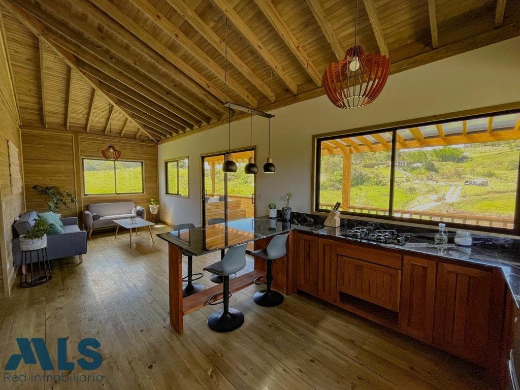 Finca Recreativa en venta en V. Las Cruces, Oriente Antioqueño, Santuario — foto 1 de 33