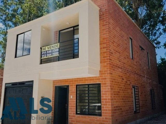 Casa en venta en Urbano, Oriente Antioqueño, El Carmen — foto 1 de 25