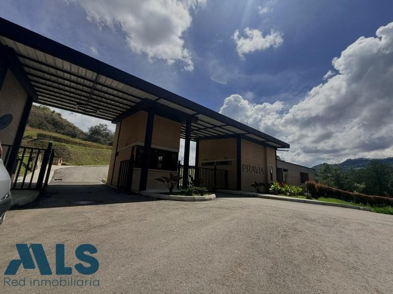 Lote Residencial en venta en Cabeceras, Oriente Antioqueño, Rionegro — foto 1 de 16