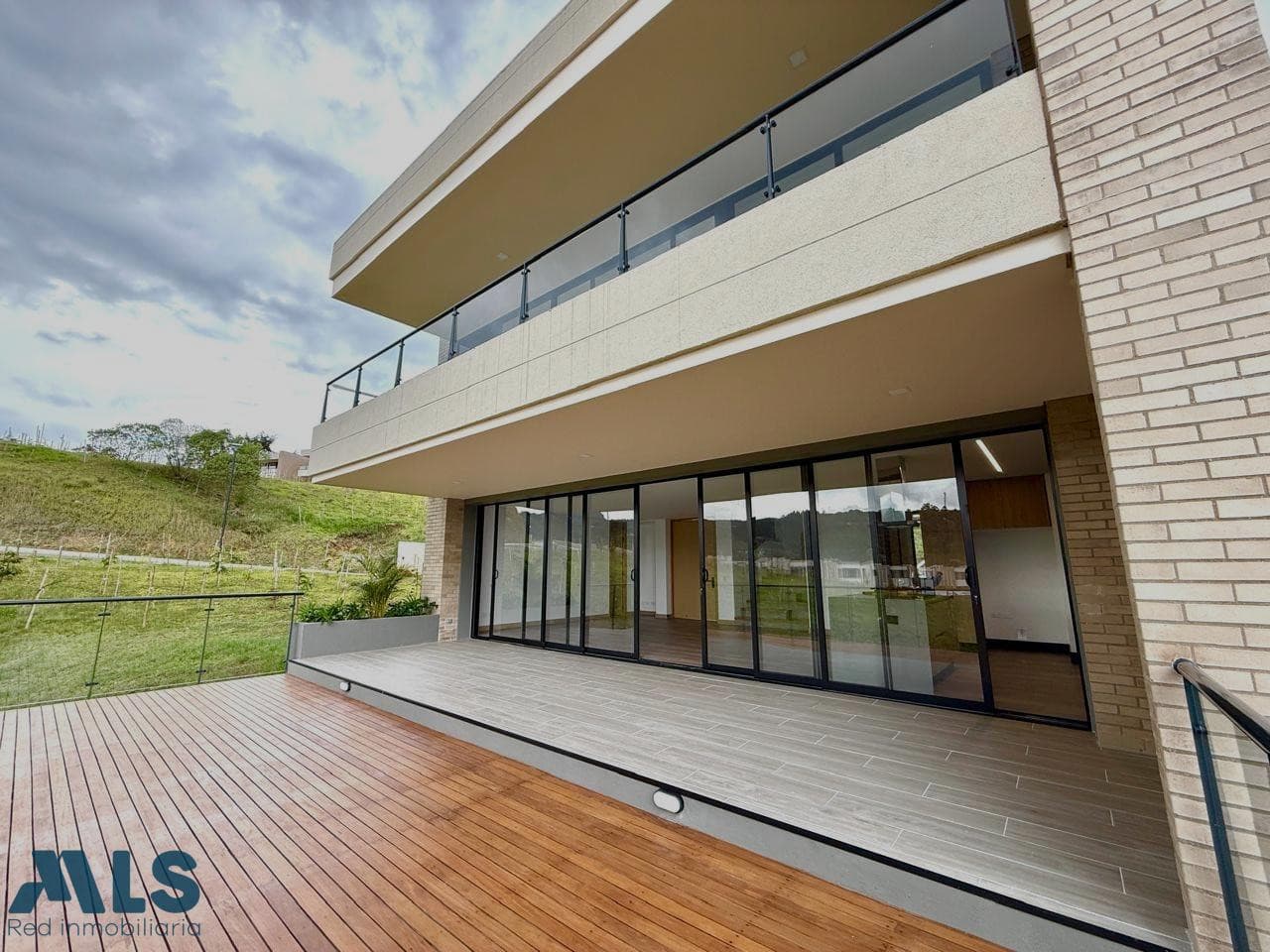 Casa en venta en V. Sajonia, Oriente Antioqueño, Rionegro — foto 1 de 15