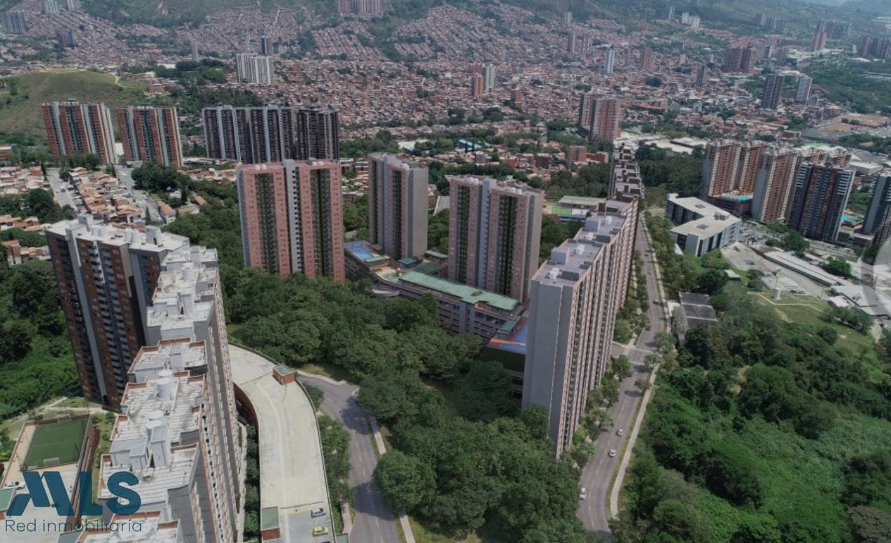 Apartamento en venta en Santa Ana, Norte, Bello — foto 1 de 8
