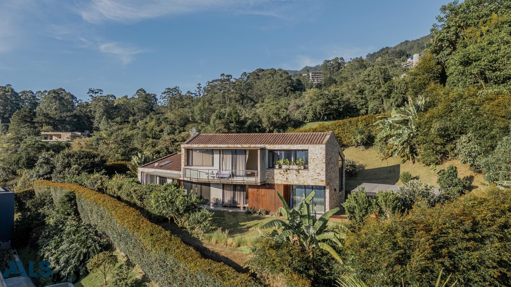 Casa en venta en Loma Del Escobero, Aburra Sur, Envigado — foto 1 de 39