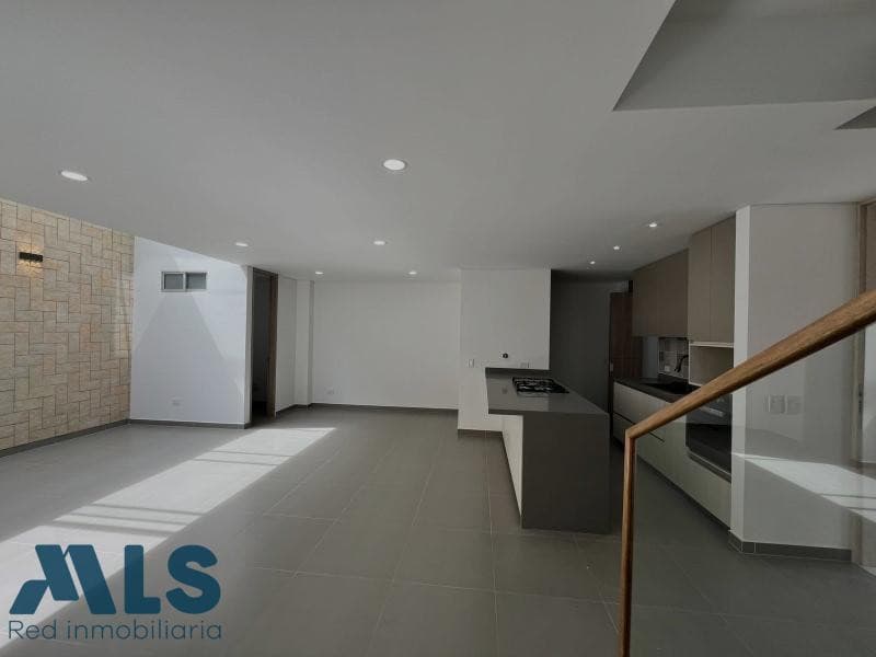Casa en venta en Sector Gualanday, Oriente Antioqueño, Rionegro — foto 1 de 21