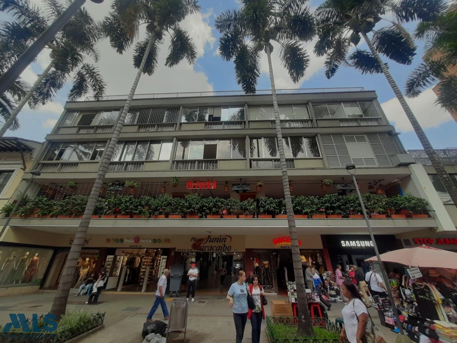 Local Comercial en venta en Centro, Medellín — foto 1 de 10