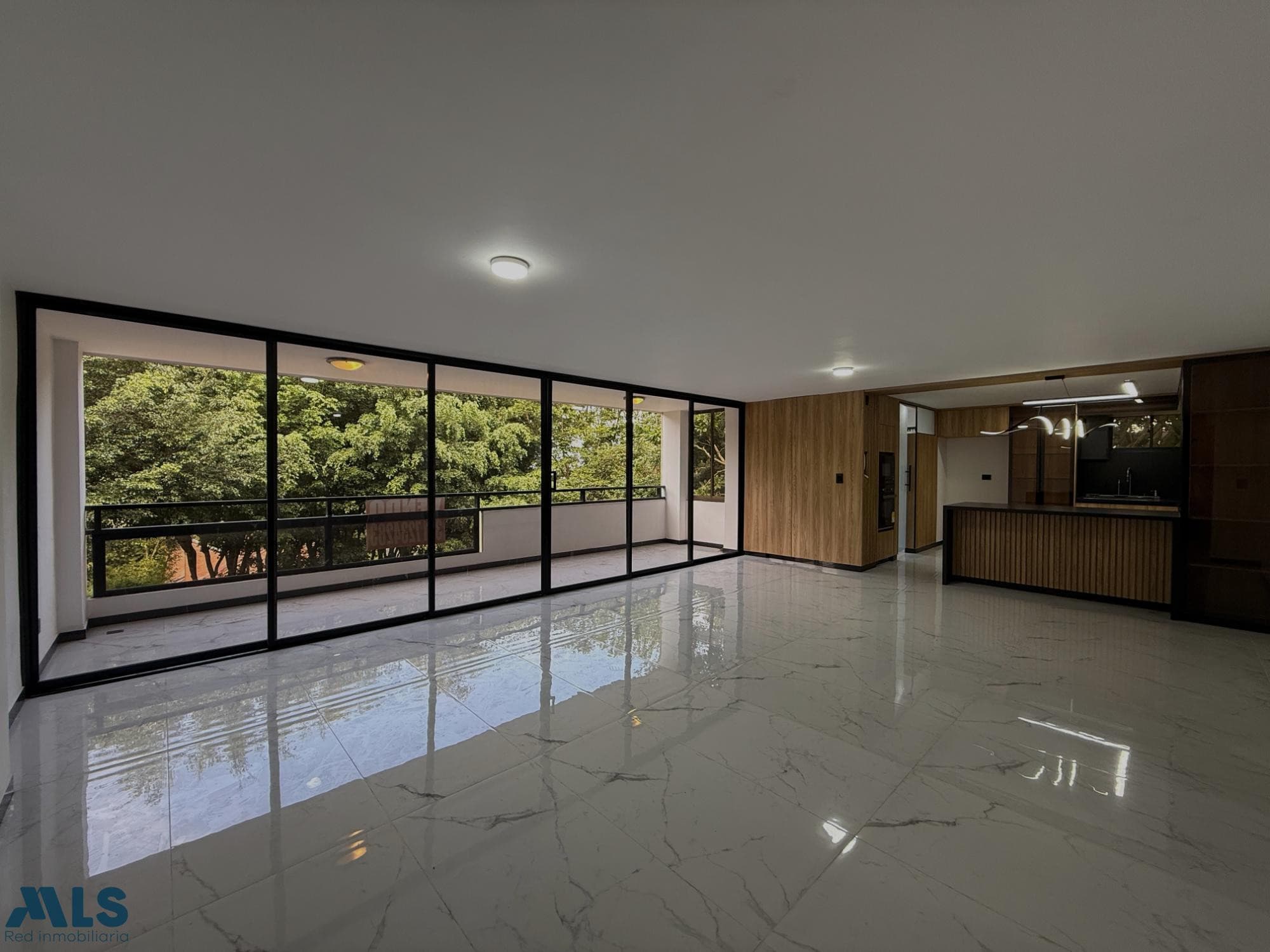 Apartamento en venta en La Concha, Poblado, Medellín — foto 1 de 34